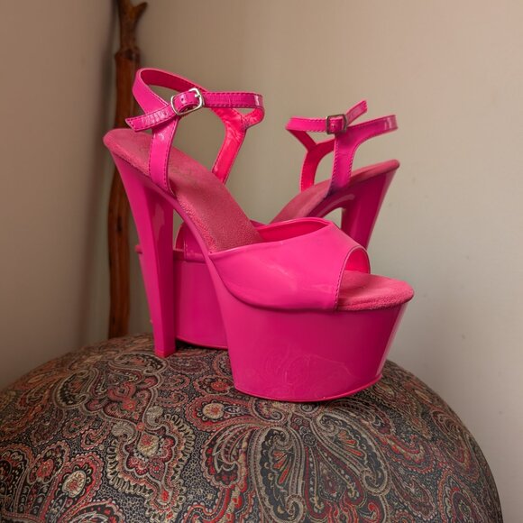 Sky High Neon Pink UV Pleasers - Picture 3 of 8